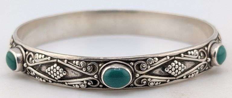Vintage Balinese Sterling Silver Turquoise Bangle Bracelet