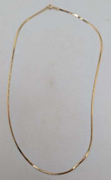 (AJ) 14K Yellow Gold Italian Flat Herringbone Chain Necklace
