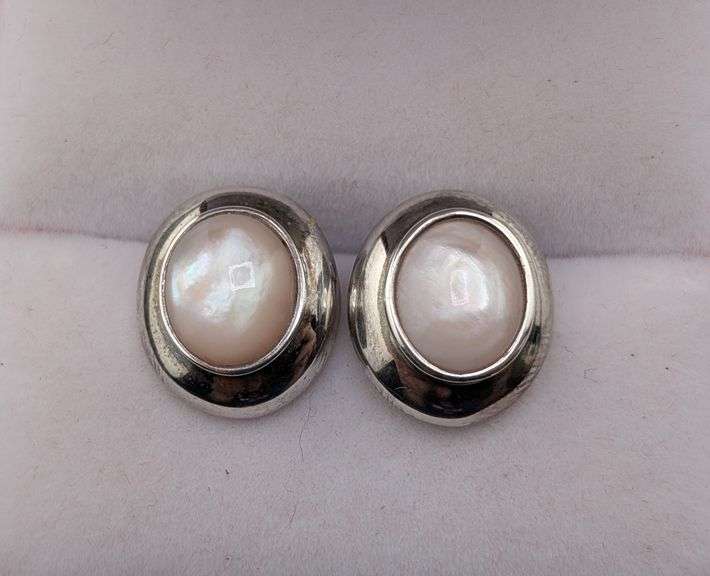 Sterling Silver Oval Mother of Pearl Stud Earrings