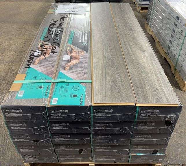 StainMaster PHEASANT LANE OAK Waterproof Laminate Flooring