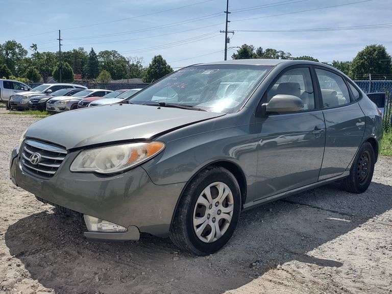2010 Hyundai Elantra 4-Door Sedan