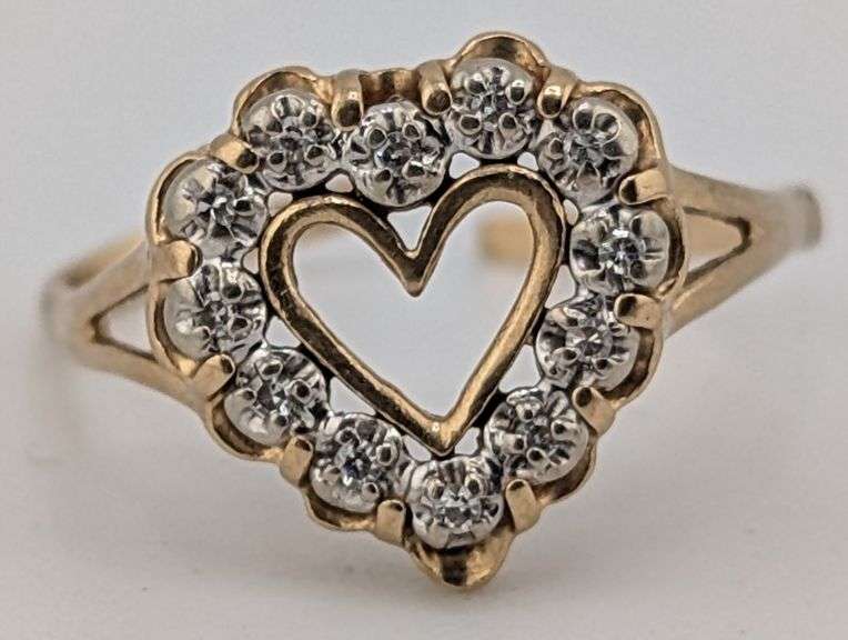 (AJ) 10K Yellow Gold Diamond Heart Ring - Broken Band