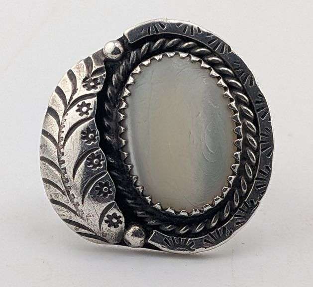 Southwestern Sterling Silver Mother of Pearl Oval Statement Ring