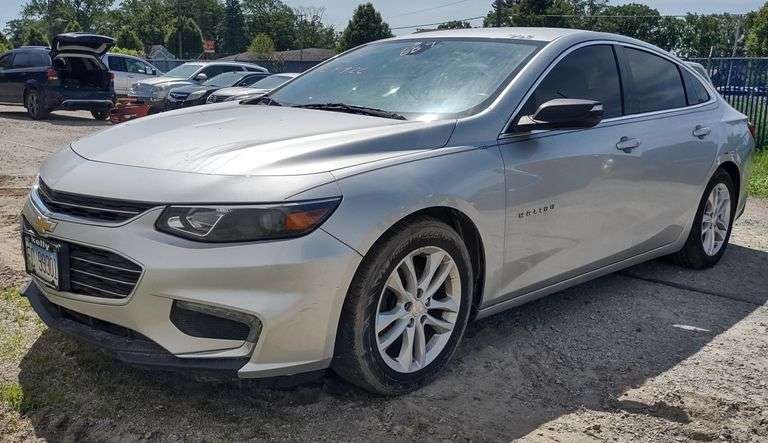 2016 Chevrolet Malibu 4-Door Sedan