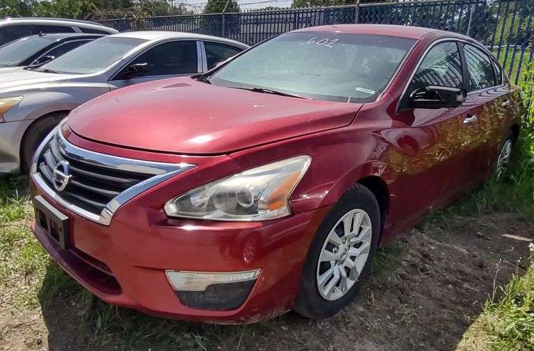 2015 Nissan Altima 4-Door Sedan