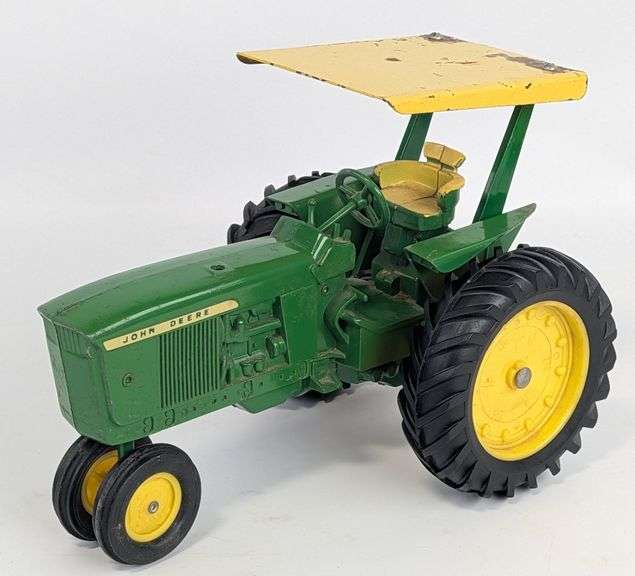 Vintage 1/16 Ertl John Deere 3020 Tractor with Canopy