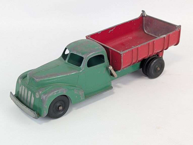 Hubley 476 Spring Loaded Dump Truck