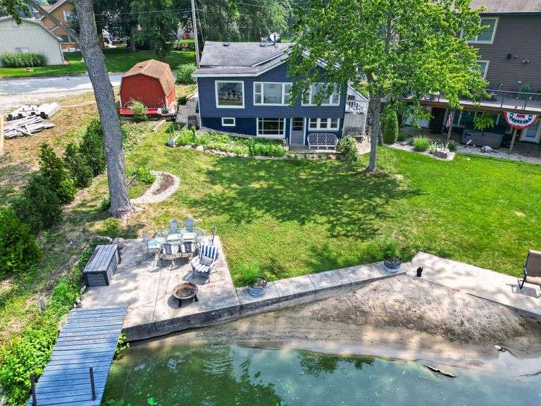 409 Lakeview Court Lowell, IN Real Estate