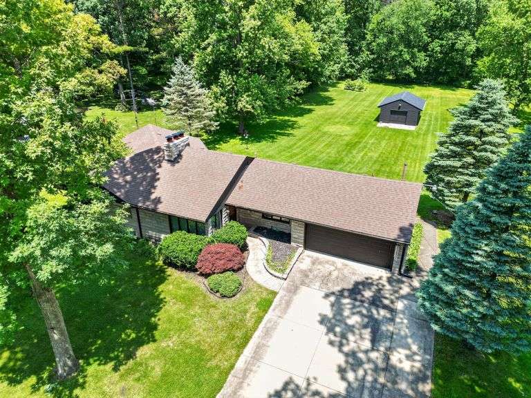 OLO Real Estate Auction - Porter, IN - Min. Bid $189,900