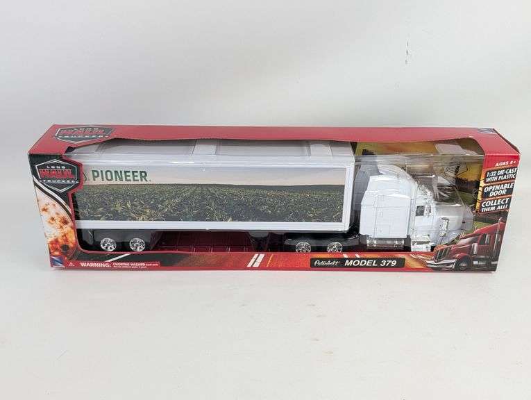 1/32 Scale New Ray Peterbilt Model 379 Semi Truck with Pioneer Trailer