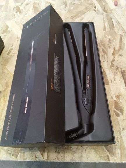 Np-Beautiful hair straightener