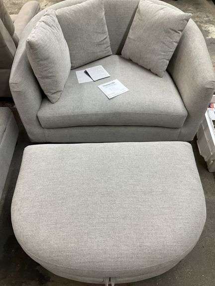 Thomasville fabric accent chair with storage ottoman (New with tags)