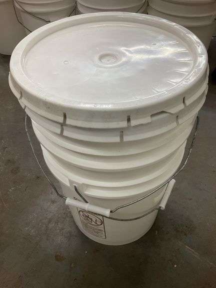 (Qty 2) 5 gallon clean pickle buckets with lids