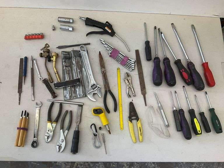Mac tool screwdriver, miscellaneous tool tote