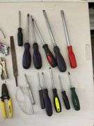 Mac tool screwdriver, miscellaneous tool tote