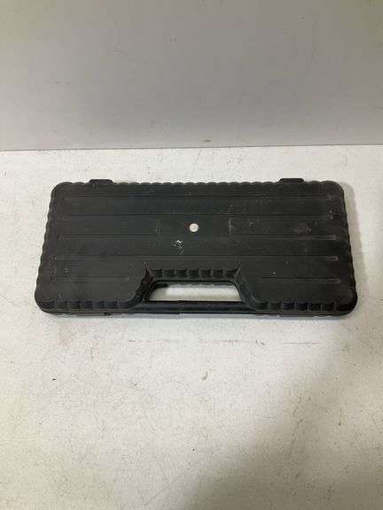 Socket wrench, sockets and case