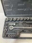 Socket wrench, sockets and case