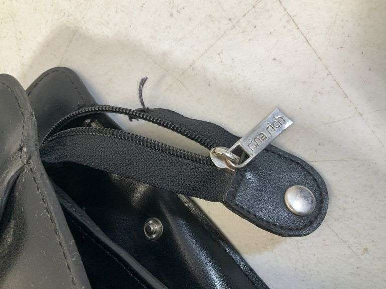 (3) purses