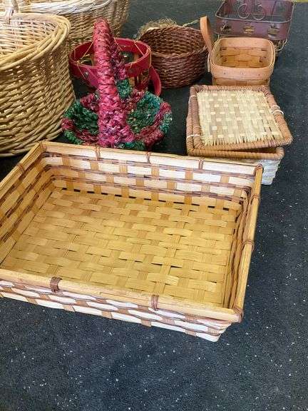(11) baskets and boxes weaved