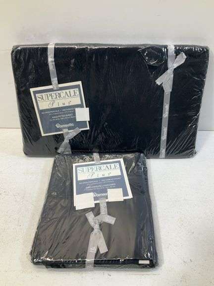 King sized fitted sheet & 2 pillowcases