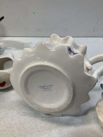 (4) teapot ceramic lot