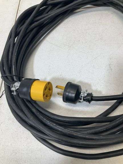50’ black extension cord