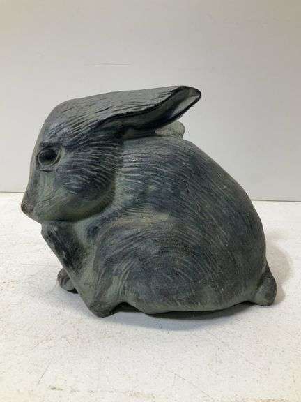 Cast iron bunny 7” x 8”
