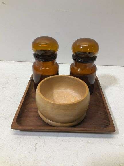 (4) wooden dishes, and glass jar lot