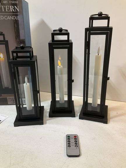 Set a three LED tower lanterns (only one candle lights)