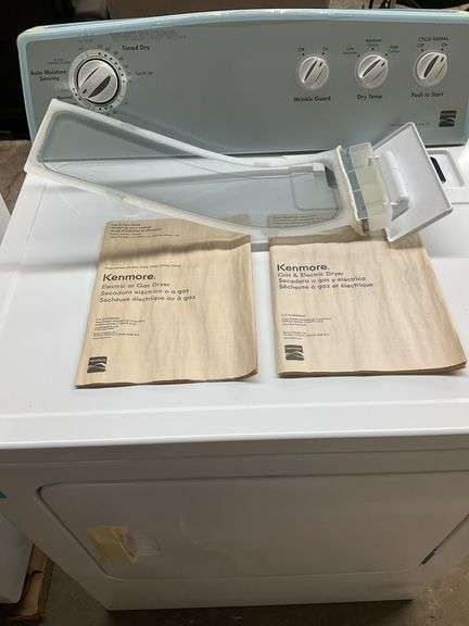 NEW Kenmore auto moisture sensing series 300 dryer gas and electric (dent lower rear right corner, s