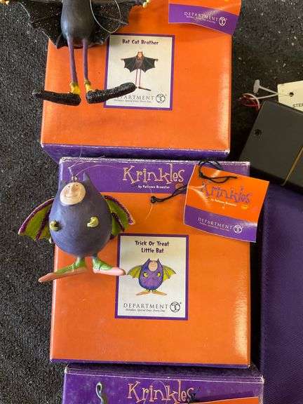 (4) Halloween lot flat