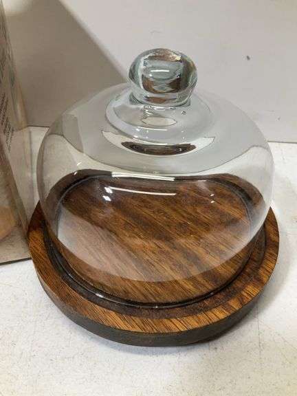 Cheeseboard with Dome