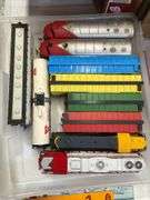 HO scale model railroad train set (consignor says it works track needs wipe down)