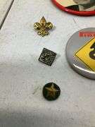 Miscellaneous buttons & pins