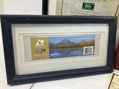 (3) frames & LOVE sign