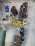 HO scale model railroad train set (consignor says it works track needs wipe down)