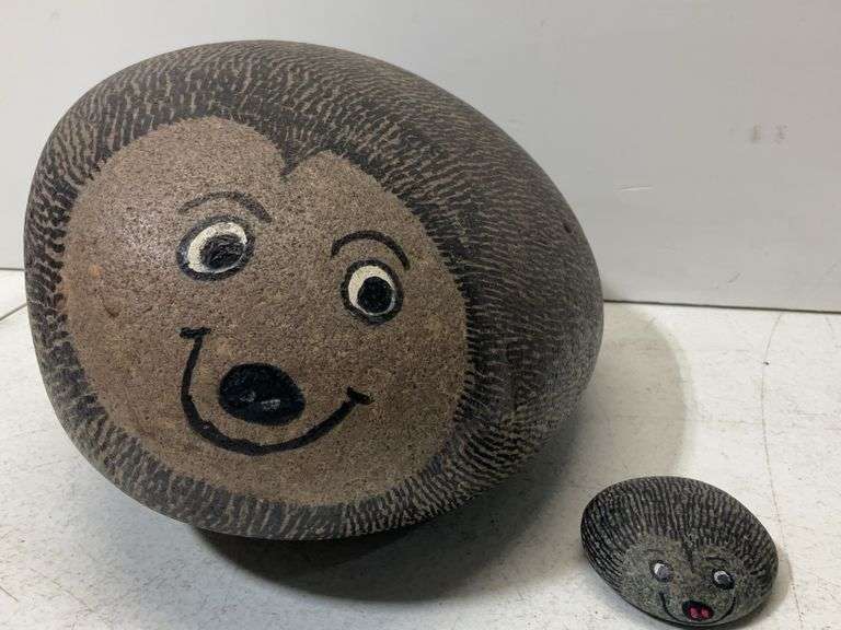 Hedgehog rock art