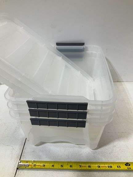 (Qty 3) small clear totes W/lids