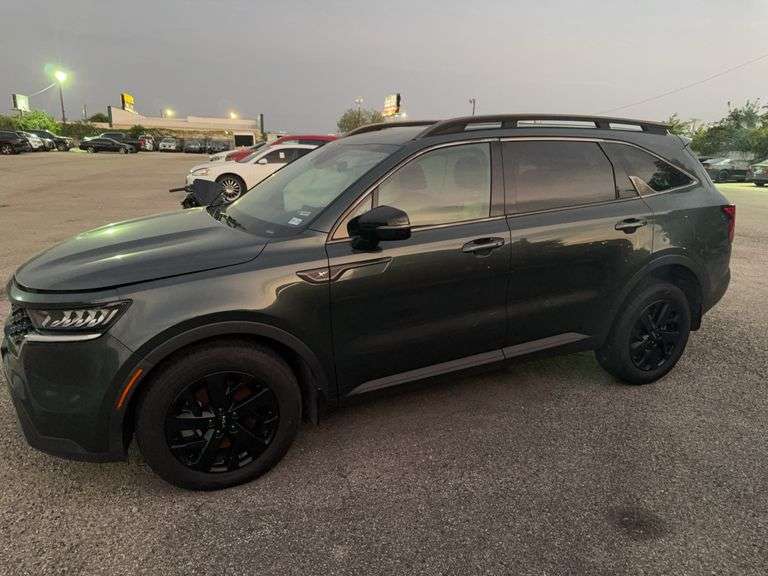 2022 KIA Sorento VIN# 5XYRLDLC1NG120919 COMMENTS: HAS KEYS, STARTS, SEE DESCRIPTION