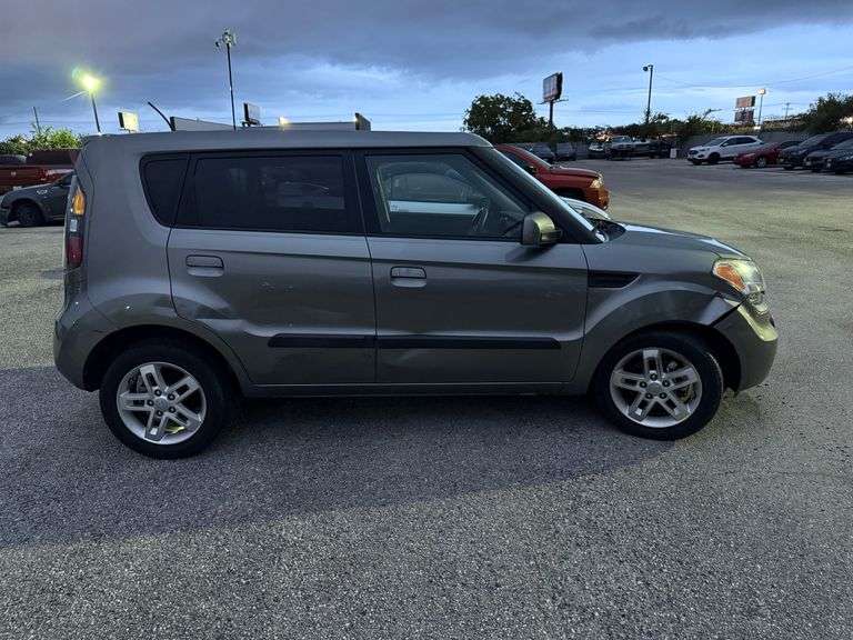 2010 KIA Soul VIN# KNDJT2A21A7163708, COMMENTS: HAS TITLE, HAS KEYS STARTS, SEE DESCRIPTION