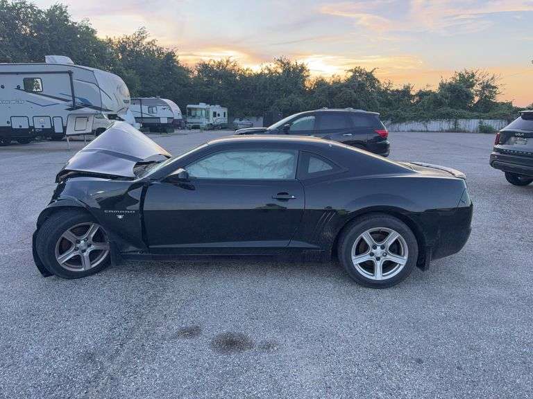 2012 CHEVROLET Camaro VIN# 2G1FA1E35C9139415 COMMENTS: WRECKED, NO KEY, SEE DESCRIPTION