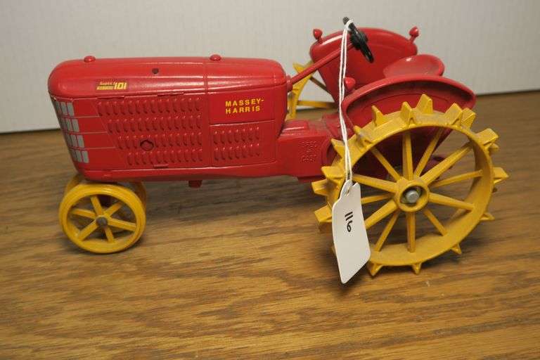 Massey Harris Super 101 1/16