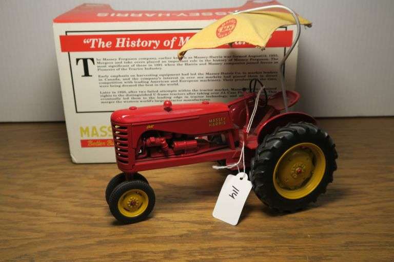 Massey Harris Colt 1/16