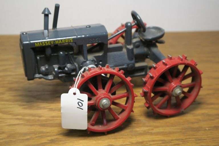 Massey Harris GP 1/16