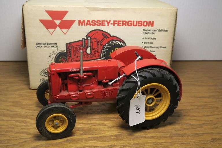 Massey Harris Pacemaker 1/16