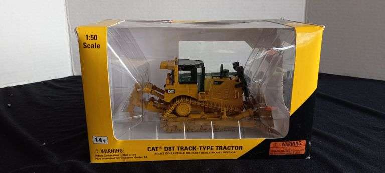Norscott CAT D8T Tracktype Tractor