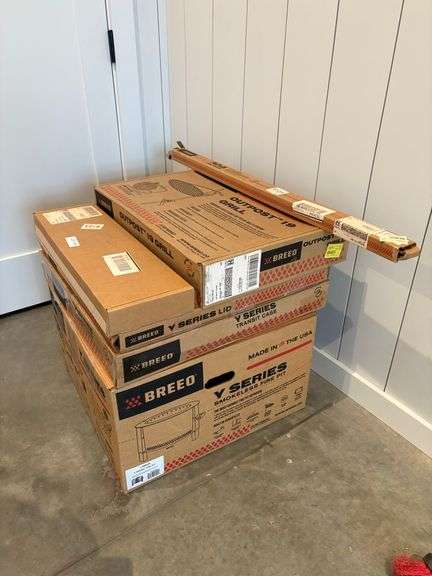 BREEO Fire pit WITH Accessories