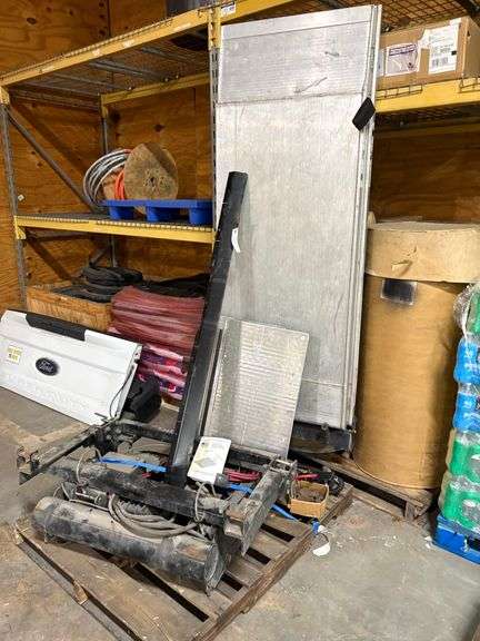 Ford Transit Tommy Gate
