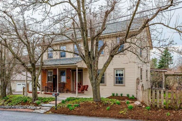 339 S. MARKET STREET, NEWMANSTOWN (1 ACRE)