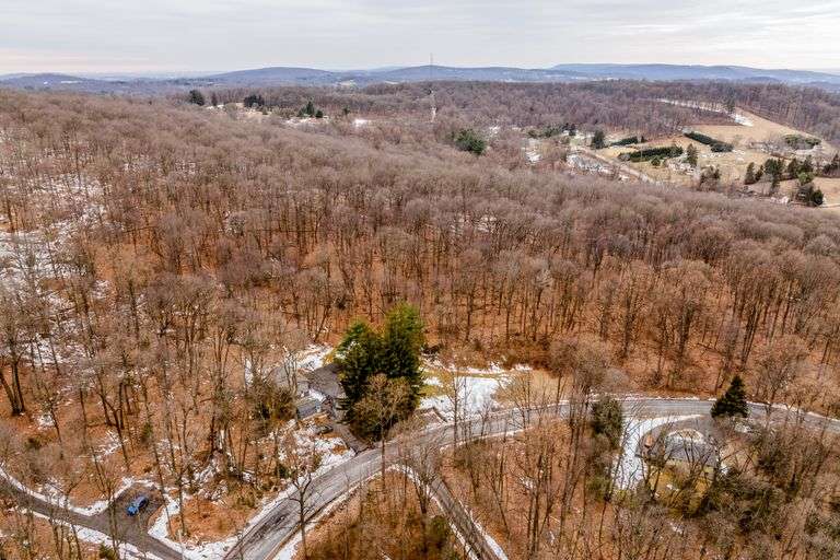 2185 WELSH ROAD, MOHNTON (6.2 ACRES)